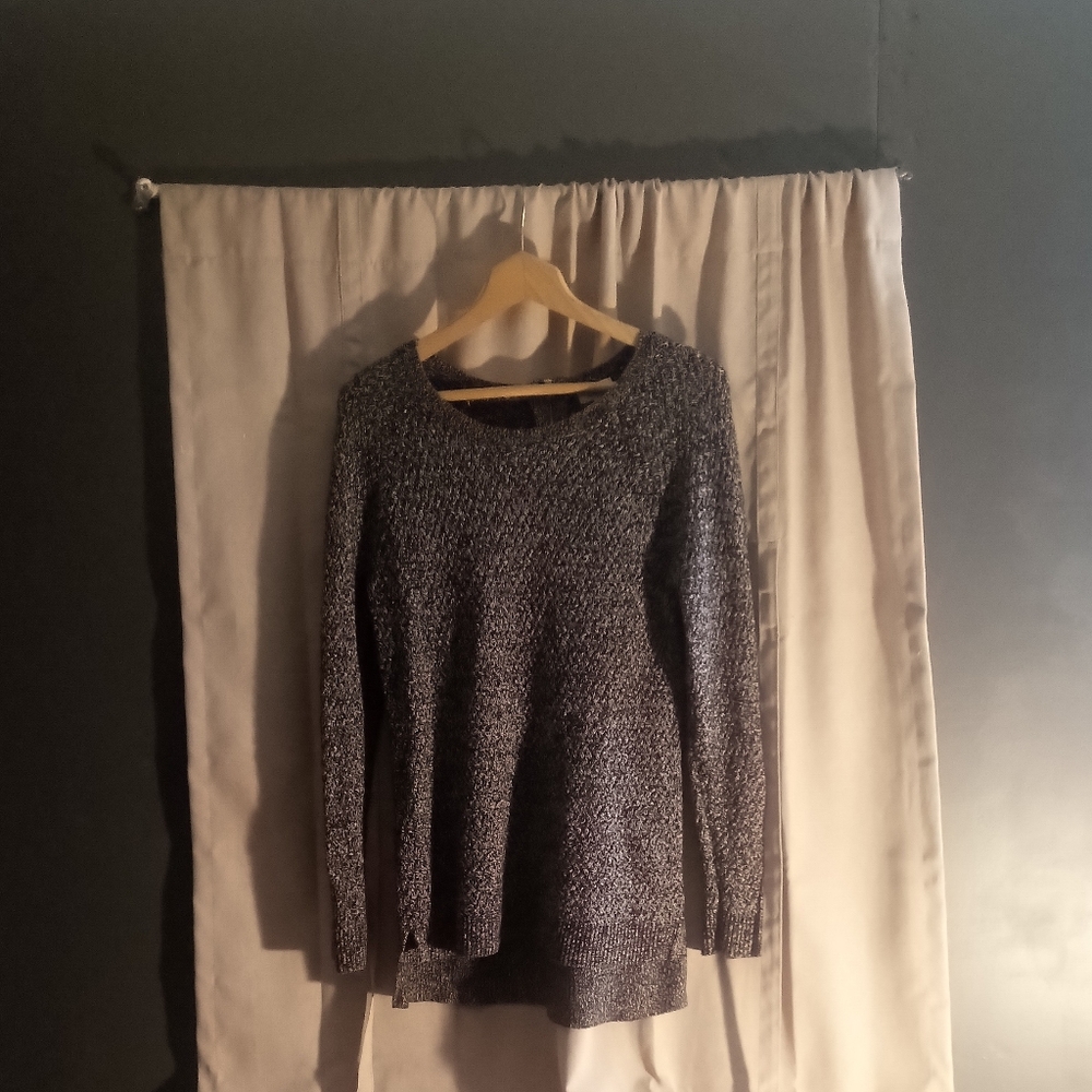 Crown and ivy sweater XL